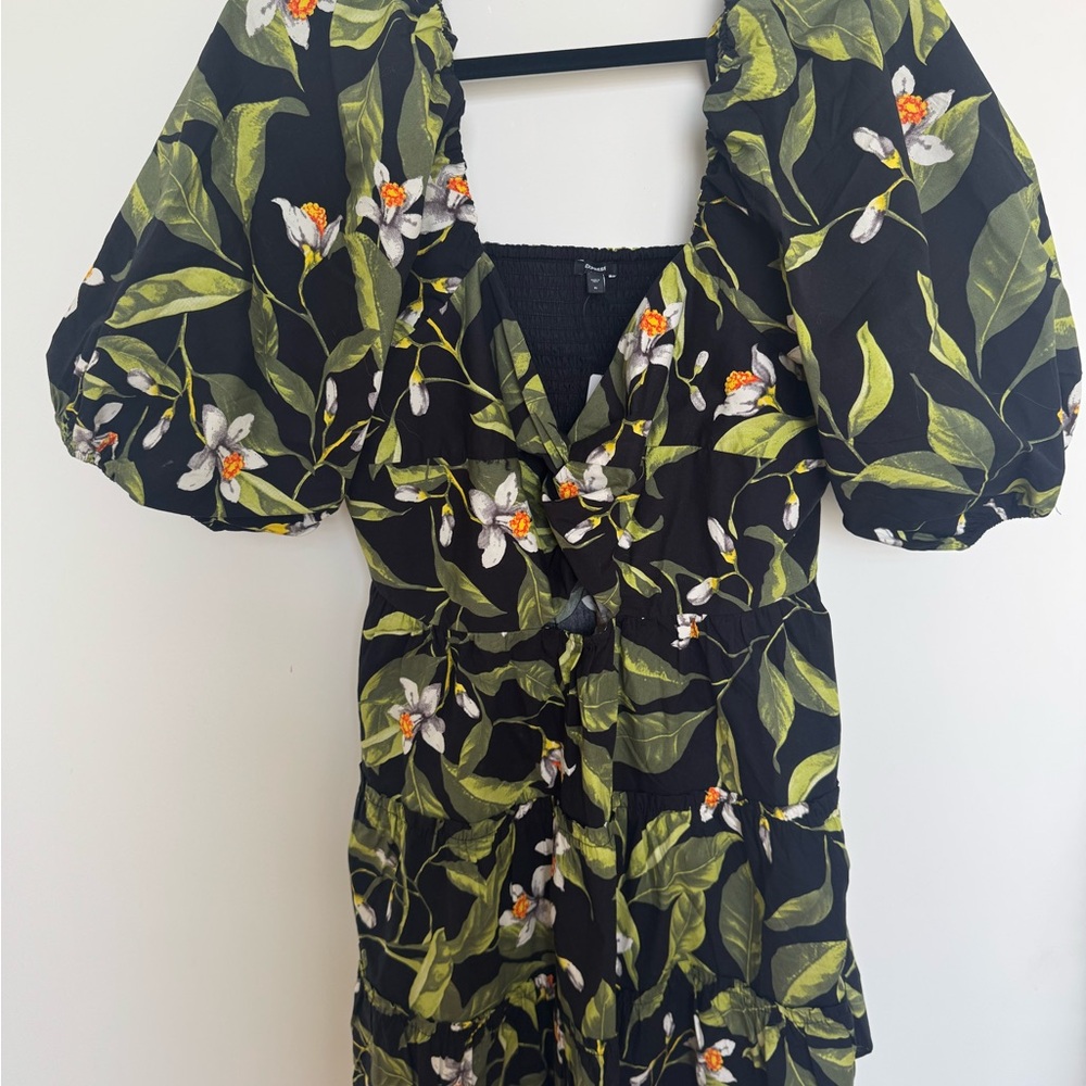 Express Black and Green Leafy Puff Sleeve Dress